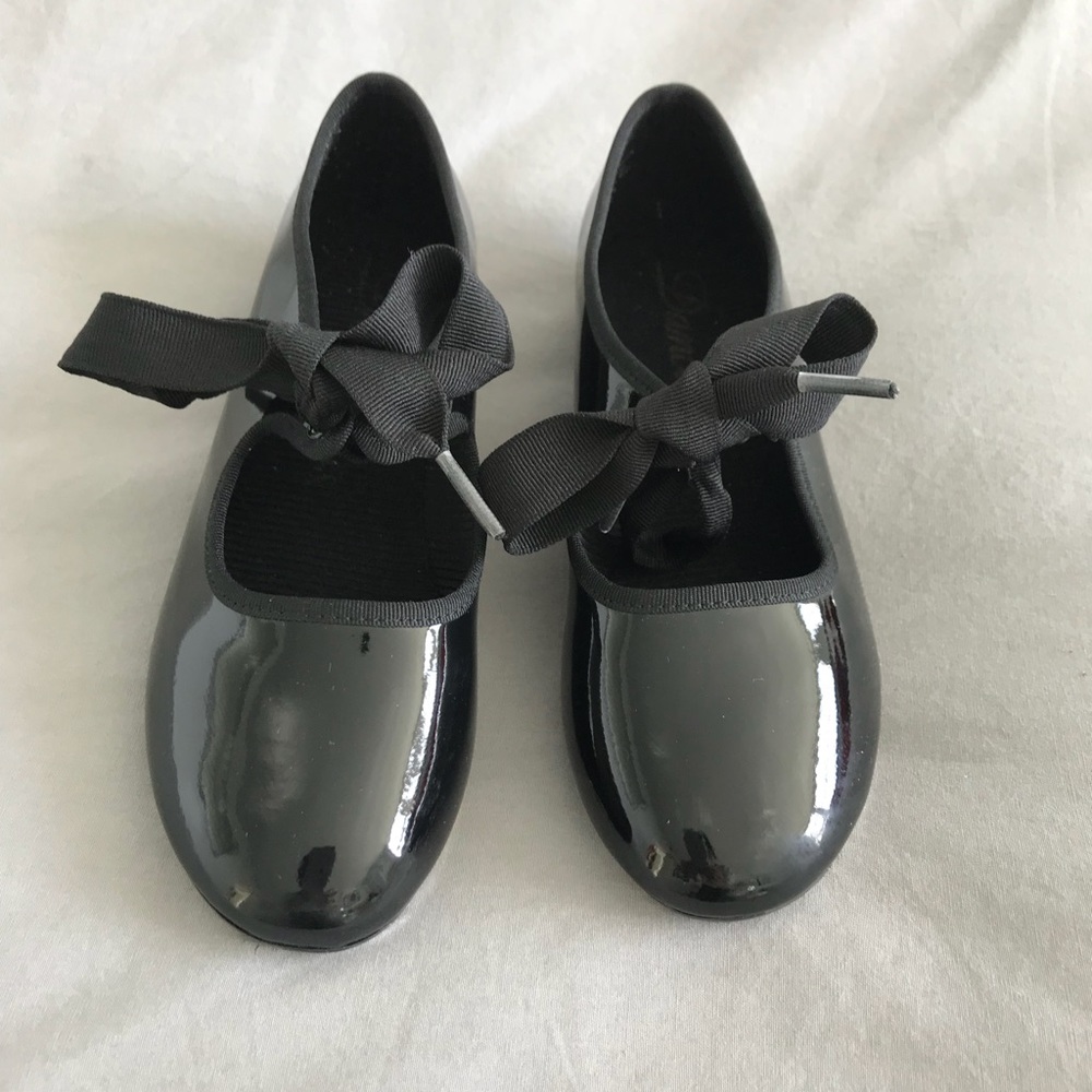 Tap dance shoes